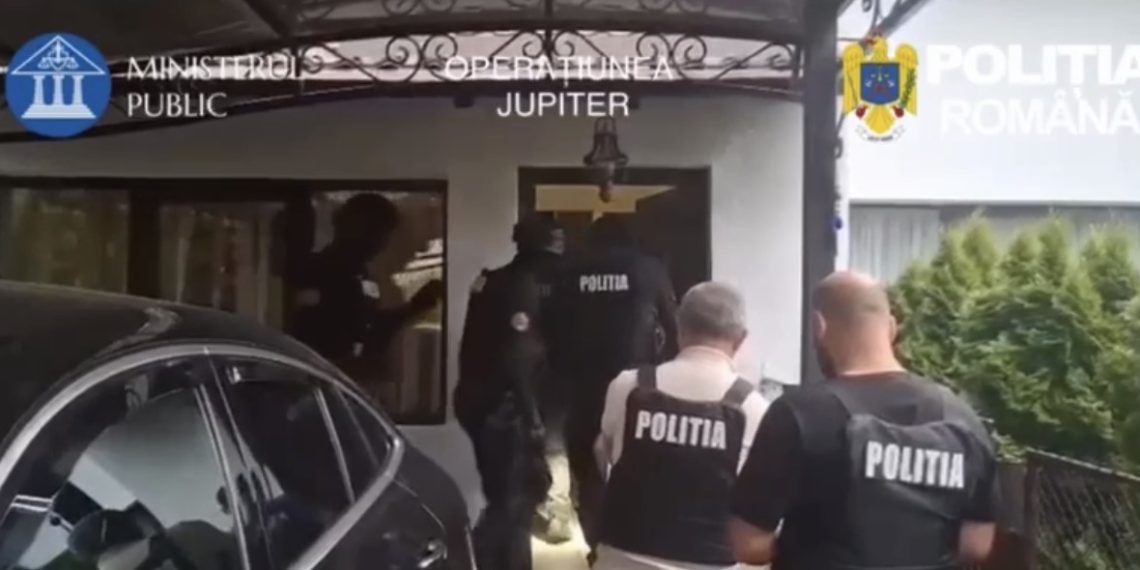 Descinderi JUPITER în Dâmbovița! Autoturism de lux și conturi bancare, puse sub sechestru într-un dosar de 782.600 lei