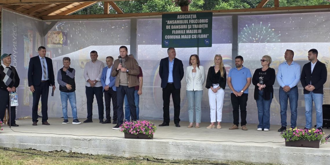 Corneliu Ștefan: „Dealul Prieteniei” de la Malu cu Flori rămâne o tradiție care aduce oamenii împreună