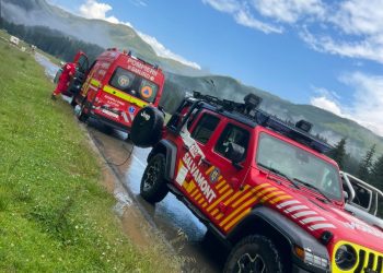 Clipe de groază în Padina! O femeie a fost lovită de trăsnet și transportată de urgență la spital