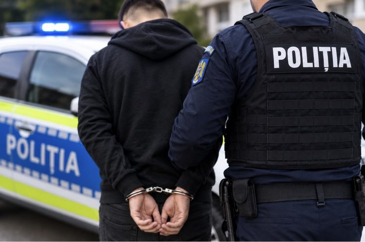 Tânăr de 19 ani din I.L. Caragiale, arestat preventiv pentru proxenetism. Două tinere ar fi fost exploatate în județul Dâmbovița