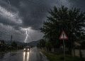 Cod portocaliu de ploi torențiale în județul Dâmbovița! Avertizare ANM până la ora 17:00