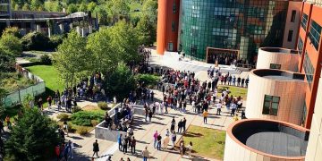 BURSE SPECIALE PENTRU TINERII SPORTIVI CARE ALEG UNIVERSITATEA „VALAHIA” DIN TÂRGOVIȘTE.
