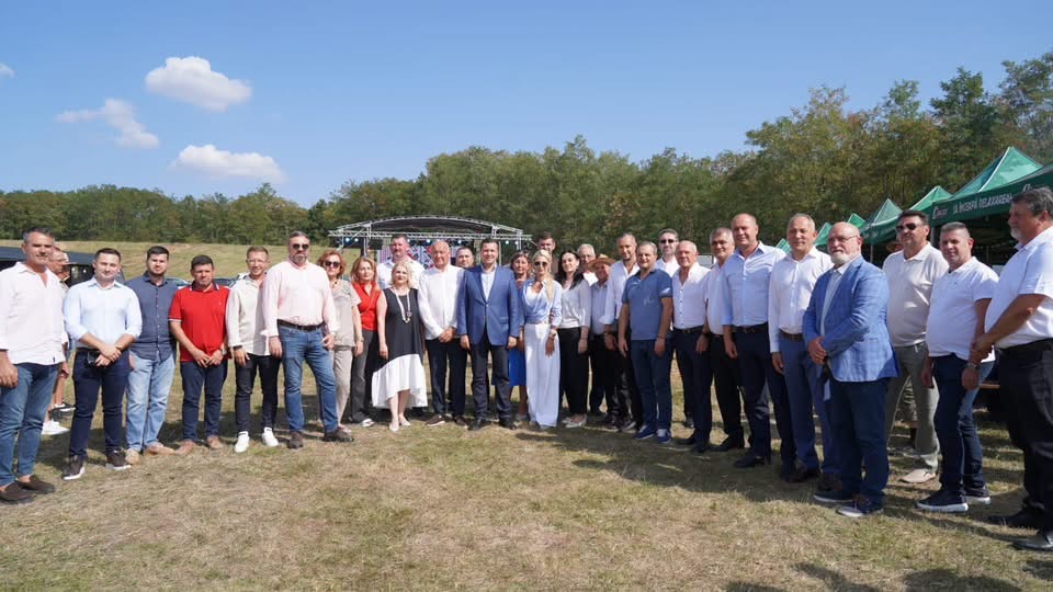 (Foto) Zi de sărbătoare la Cobia. Corneliu Ștefan, alături de comunitate, la Ziua Comunei