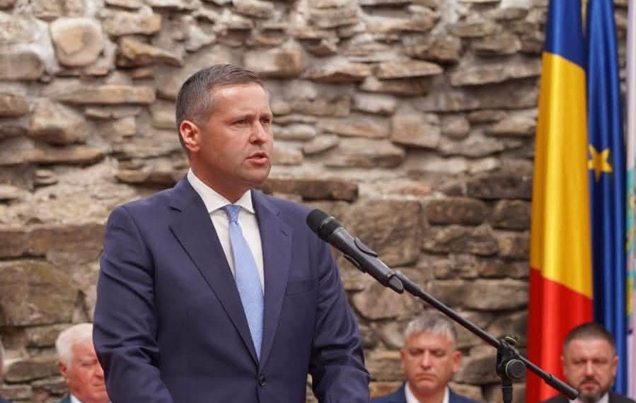 Corneliu Ștefan, președintele CJ Dâmbovița, mesaj de încredere la Ședința festivă a Consiliului Local Municipal: „Avem un viitor frumos, iar cea mai importantă investiție este în oameni”