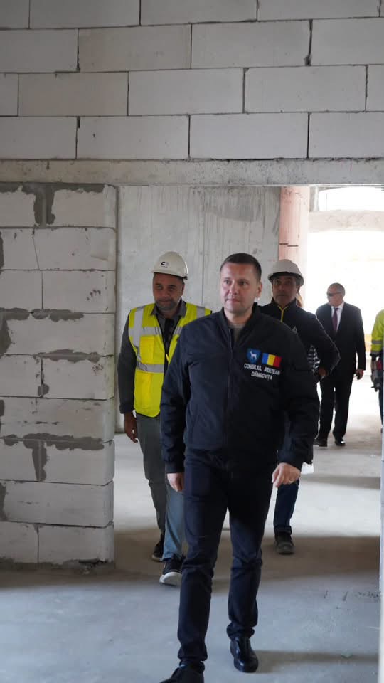 (Foto) Palatul Administrativ din Dâmbovița renaște: lucrări ample de modernizare după mai bine de 50 de ani