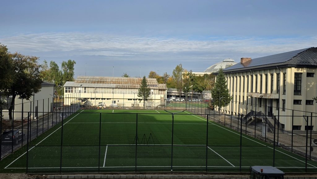 (Foto) Liceul „Voievodul Mircea” din Târgoviște, transformat cu investiții de aproape 60 de milioane de lei