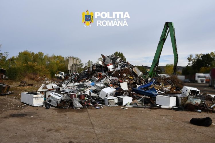 DEPOZIT ILEGAL DE DEȘEURI LA ANINOASA! 100 DE TONE DESCOPERITE, DOSAR PENAL ȘI AMENDĂ DE 25.000 DE LEI