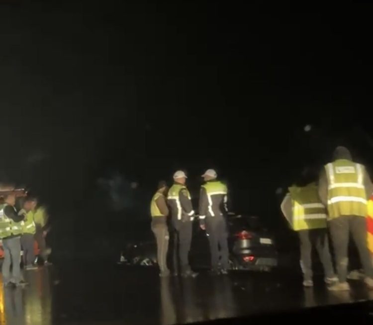 Accident rutier pe DN 71, în afara localității Nucet. O șoferiță de 66 de ani a ajuns la spital