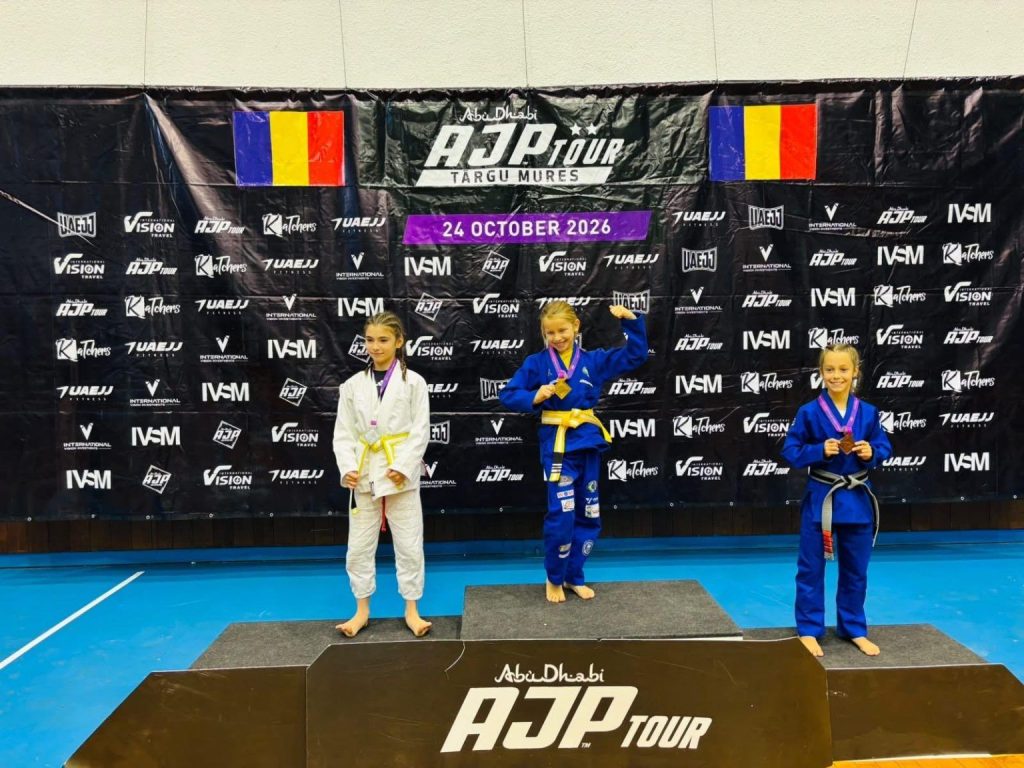 (Foto) 23 de medalii pentru Academia Cătălin Zmărăndescu din Târgoviște! 13 titluri de aur la Campionatul Internațional de Jiu-Jitsu